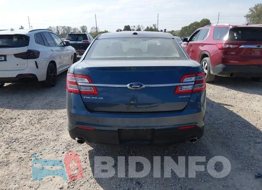 1FAHP2D80JG138677 Photo# 17
