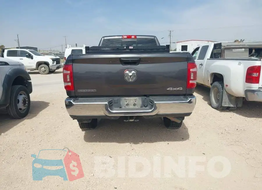 3C6UR5JJ9RG192885 Photo# 16