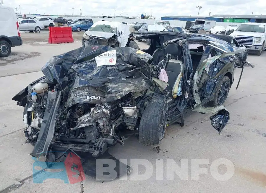 KNAG64J74S5351724 Photo# 2