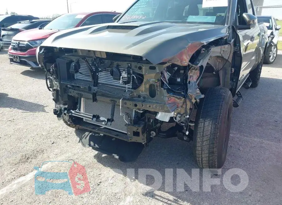 3TMLB5JN6TM280832 Photo# 6