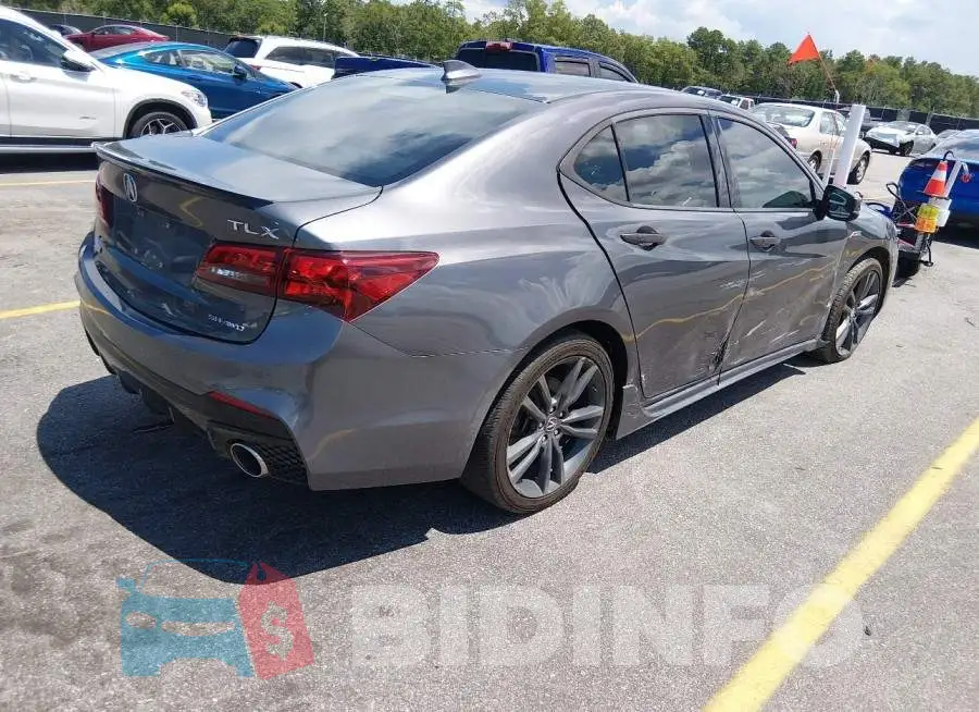 19UUB3F68KA004871 Photo# 4