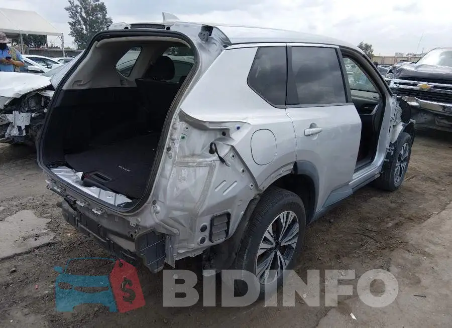 5N1BT3BA1PC692653 Photo# 4