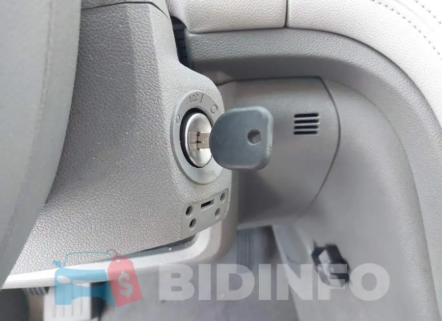 1GNKRFKD3GJ283927 Photo# 11