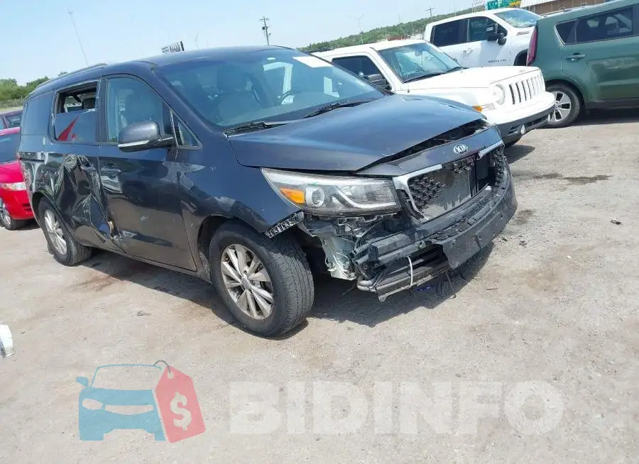 KNDMB5C12H6234369 Photo# 1