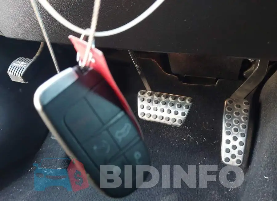 2C3CDZFJ3KH741574 Photo# 11