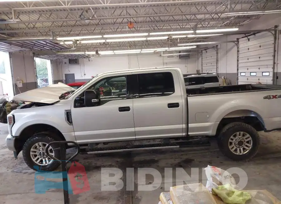 1FT7W2B67JEB90281 Photo# 14