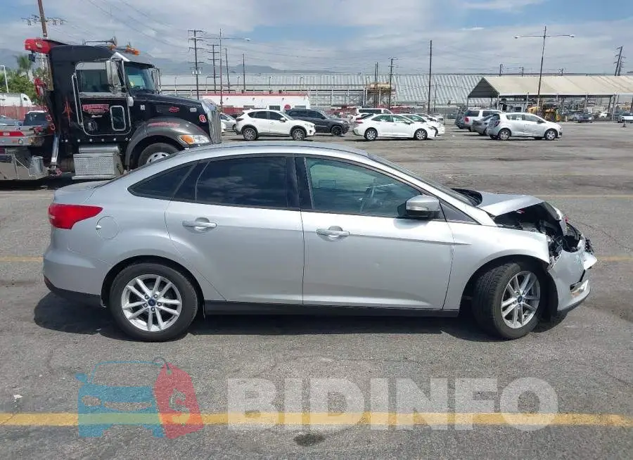 1FADP3F20GL271288 Photo# 14