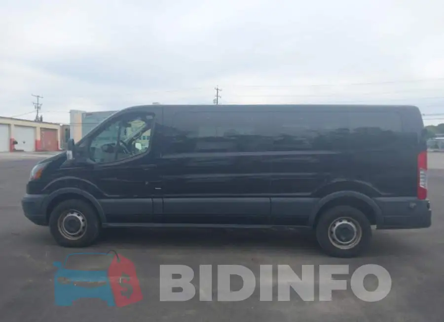 1FBZX2YM7JKB18840 Photo# 17