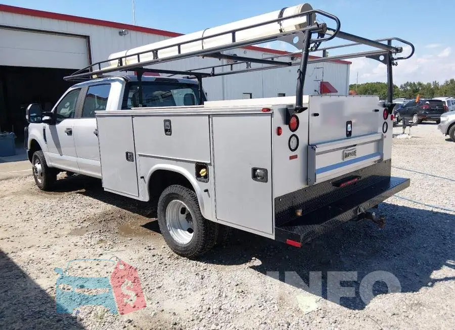 1FD8W3H61JEC69667 Photo# 3