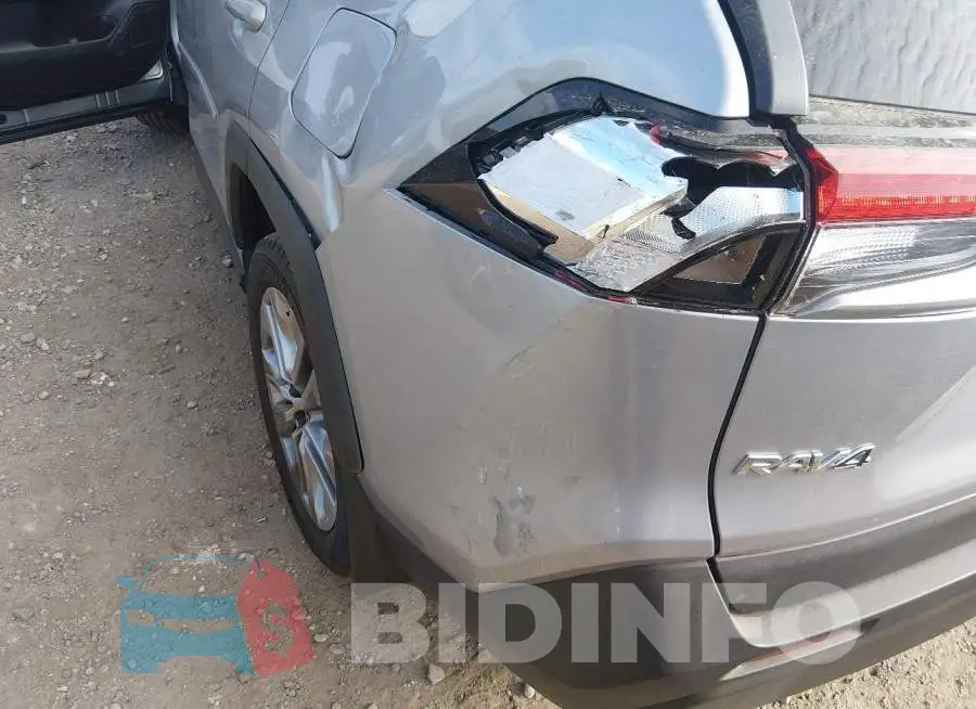 2T3C1RFV8PC217997 Photo# 6