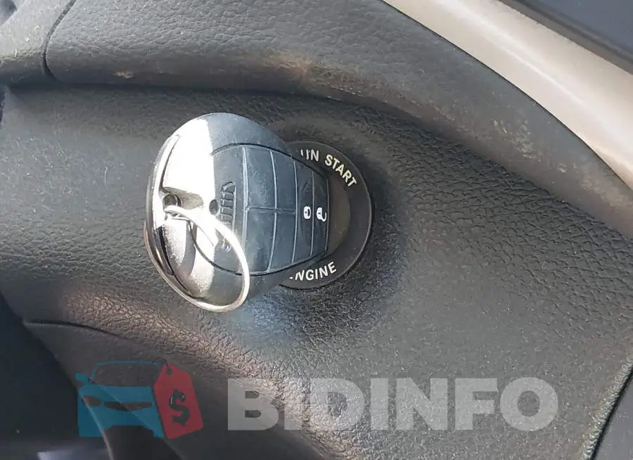 1C4PJLCB3JD611676 Photo# 11