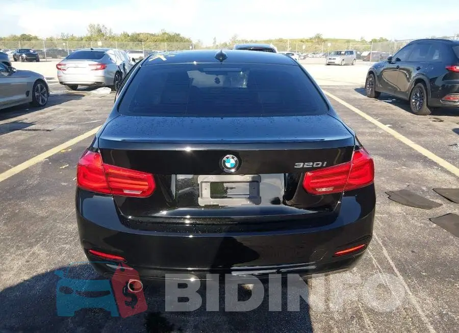 WBA8A9C50JAD27795 Photo# 16