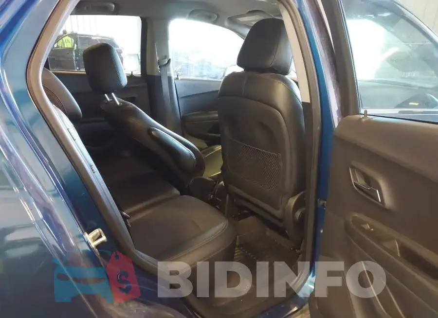 3GNCJLSB7LL240817 Photo# 8