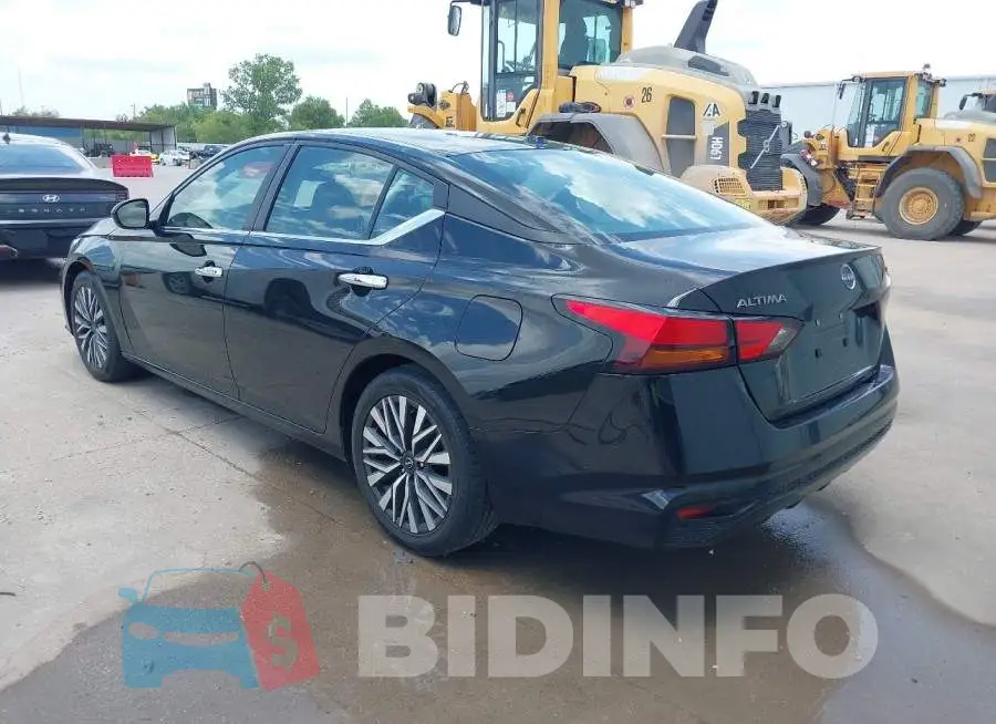 1N4BL4DV0RN341661 Photo# 3