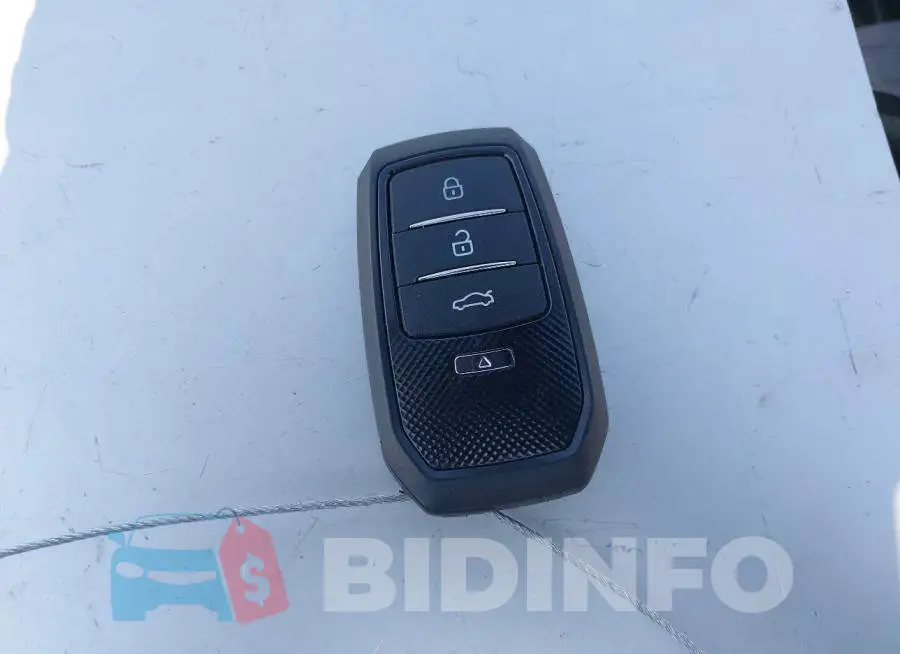JTHBL5EF5G5141037 Photo# 11