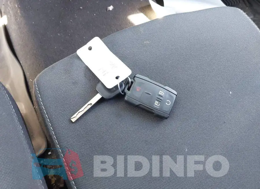 3GCPCREC1JG614372 Photo# 11