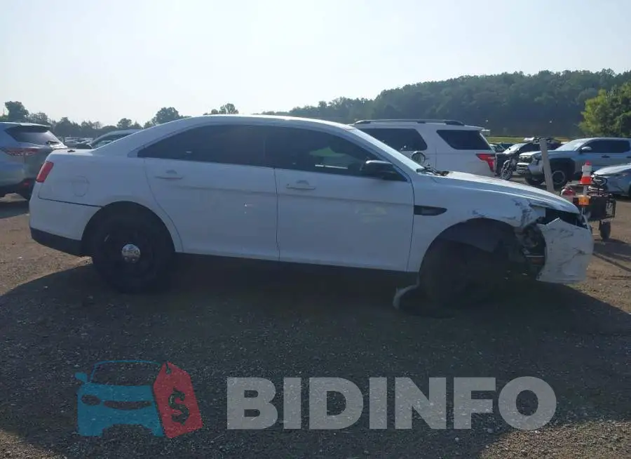 1FAHP2L88HG145517 Photo# 12