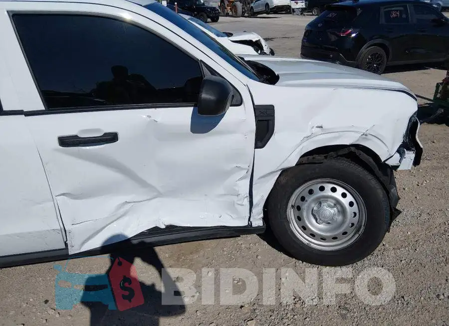 3FTTW8A32SRB23935 Photo# 6