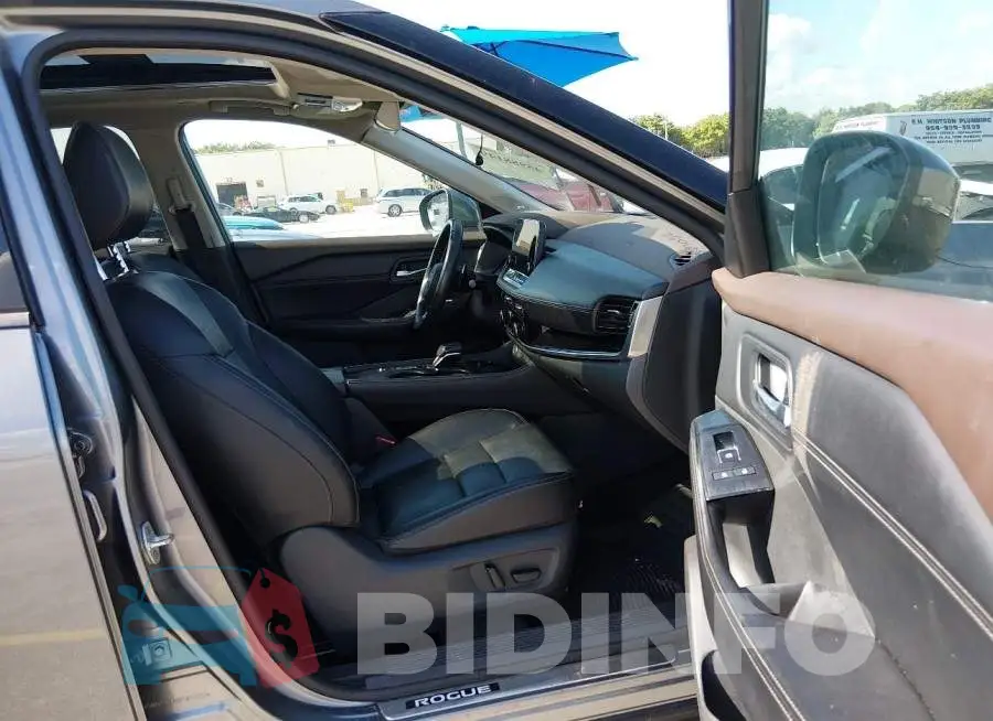 5N1BT3CA6PC817032 Photo# 5