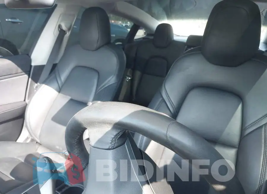 5YJ3E1EB2KF211588 Photo# 14