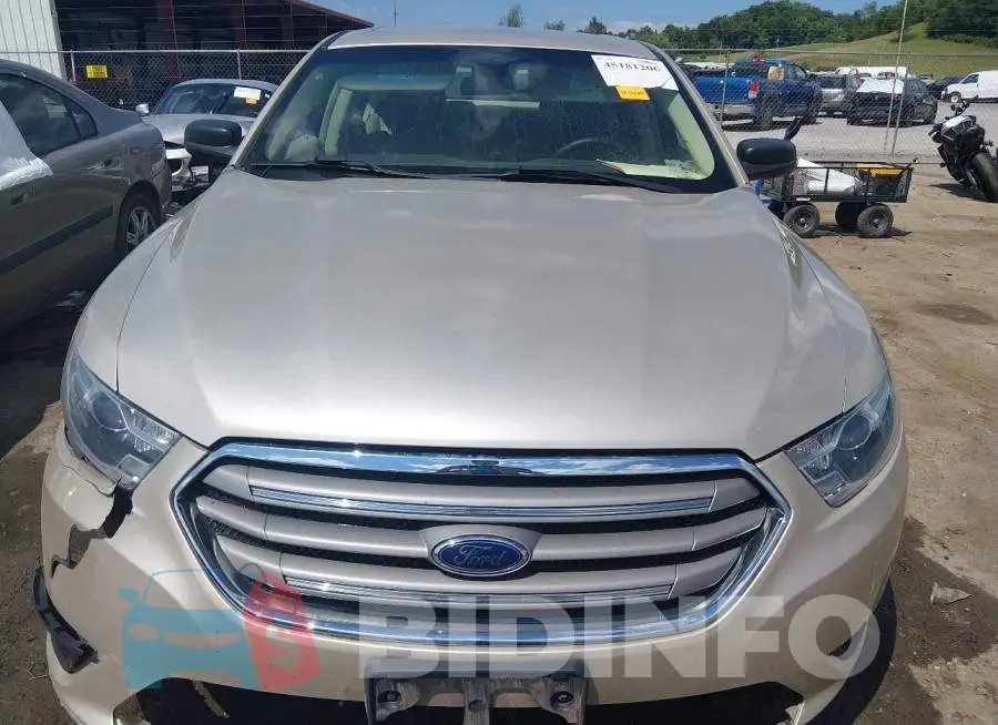 1FAHP2D82JG132525 Photo# 12