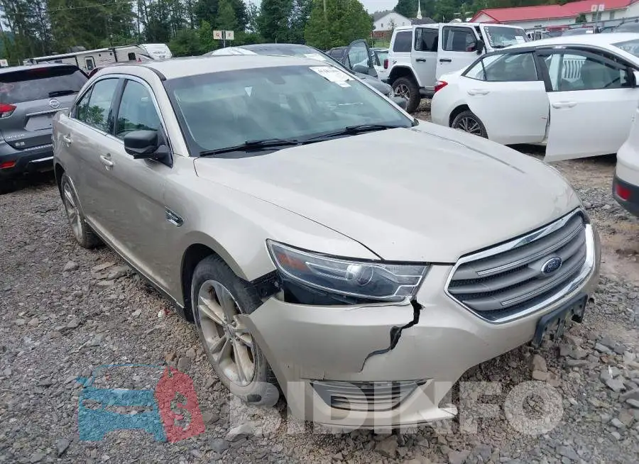 1FAHP2D82JG132525 Photo# 1