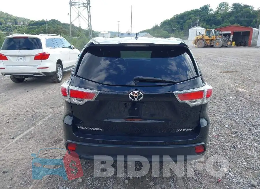 5TDJKRFH3GS504016 Photo# 17