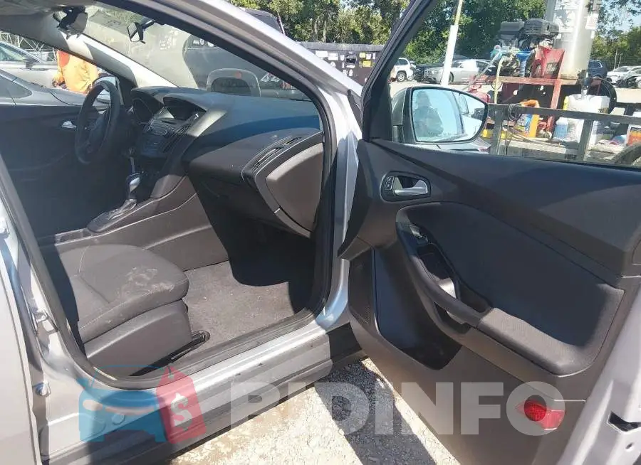 1FADP3F20GL260937 Photo# 5