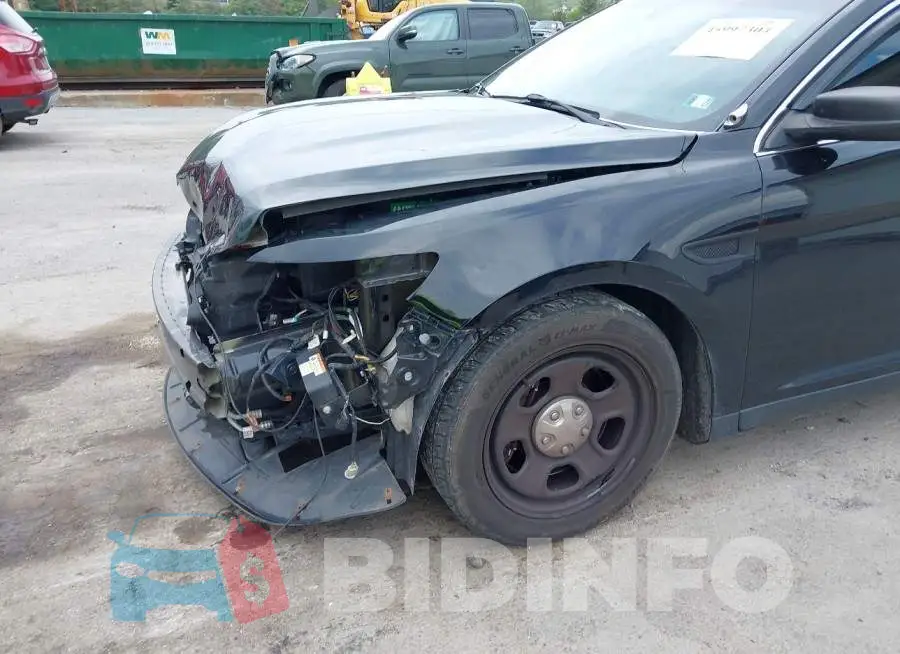 1FAHP2MK2JG128163 Photo# 18