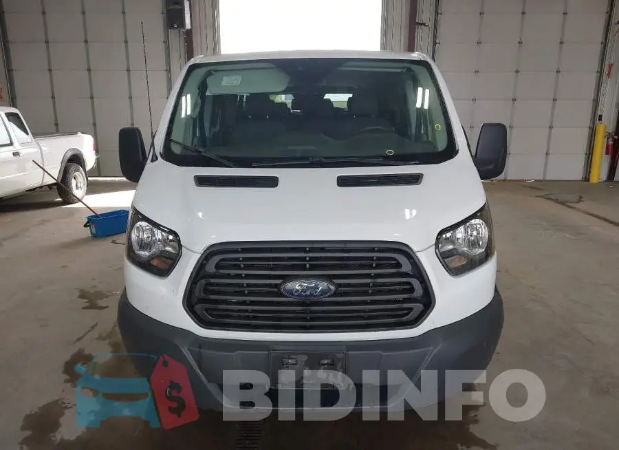 1FBZX2ZMXJKB36070 Photo# 16