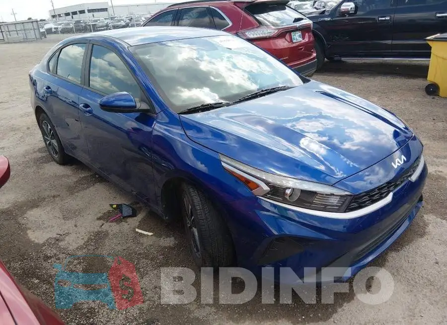 3KPF24AD6RE768390 Photo# 1
