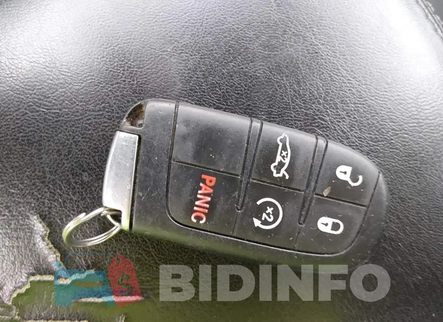 2C3CDXBG6KH725495 Photo# 11