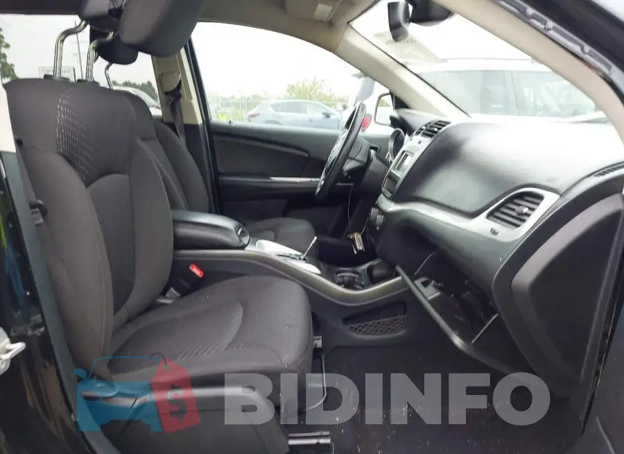 3C4PDCAB5LT207401 Photo# 5