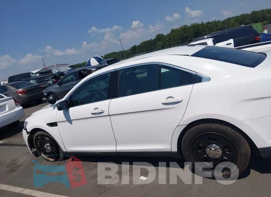 1FAHP2L83HG100131 Photo# 14
