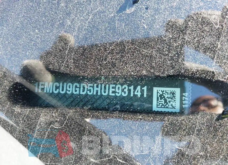 1FMCU9GD5HUE93141 Photo# 9