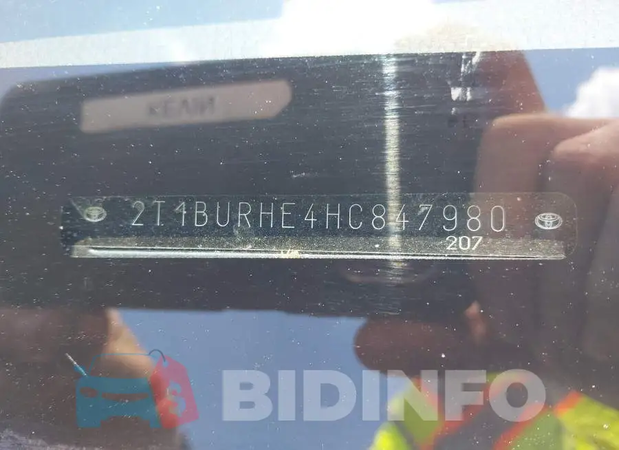 2T1BURHE4HC847980 Photo# 17