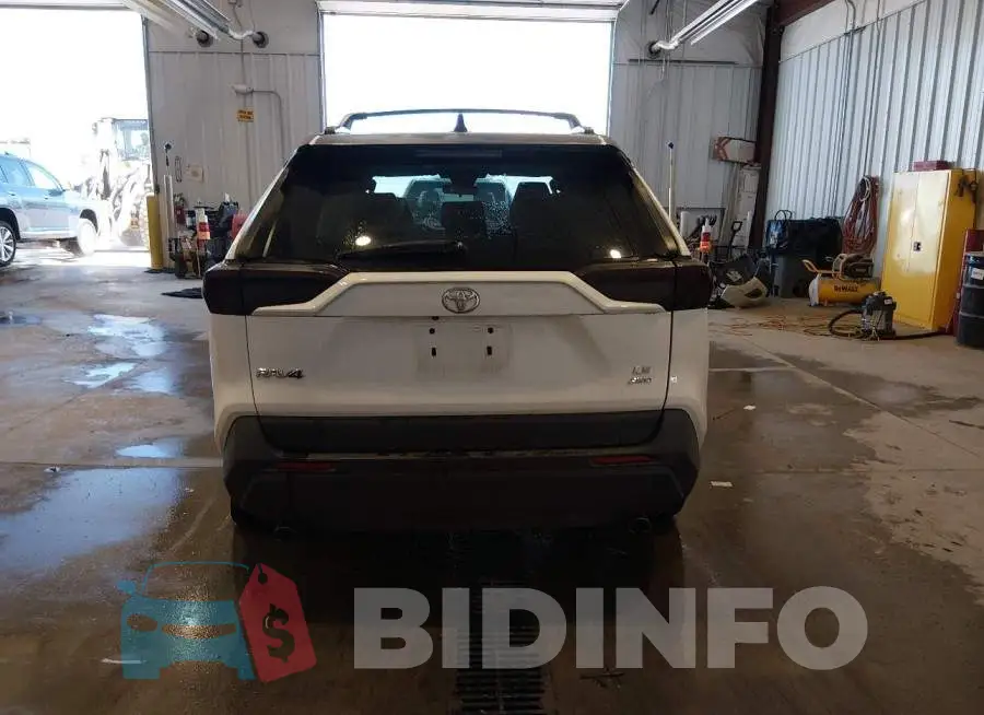 2T3F1RFV2MC245948 Photo# 16