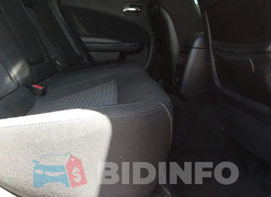 2C3CDXJG0JH230788 Photo# 8