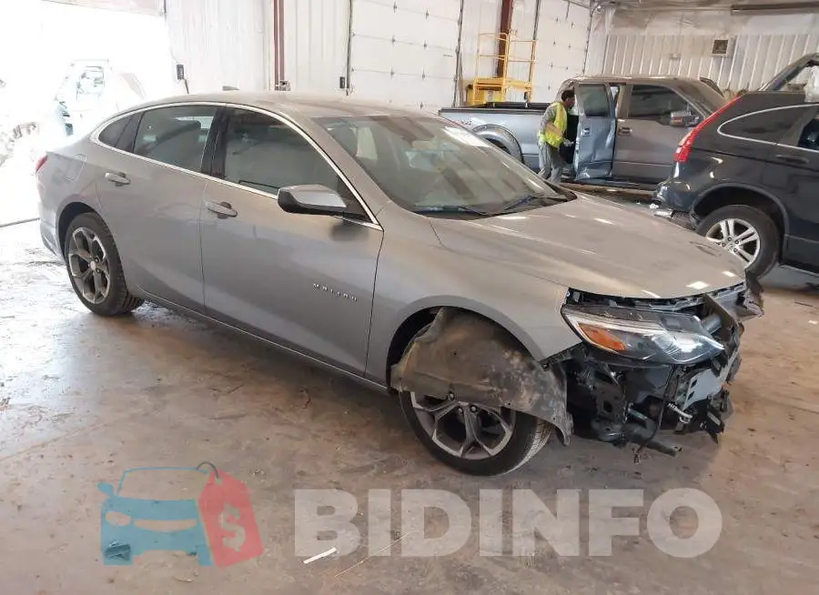 1G1ZD5ST8RF160260 Photo# 1