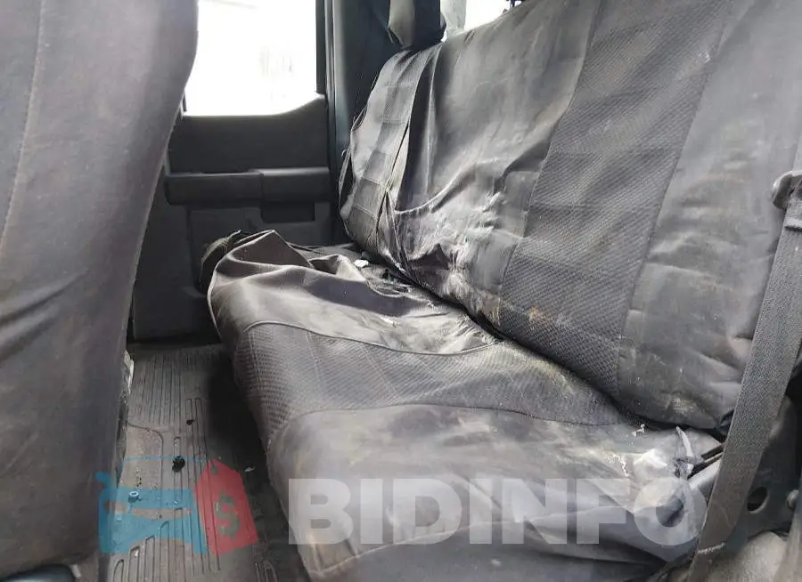 1FD0X4HTXRED02182 Photo# 7