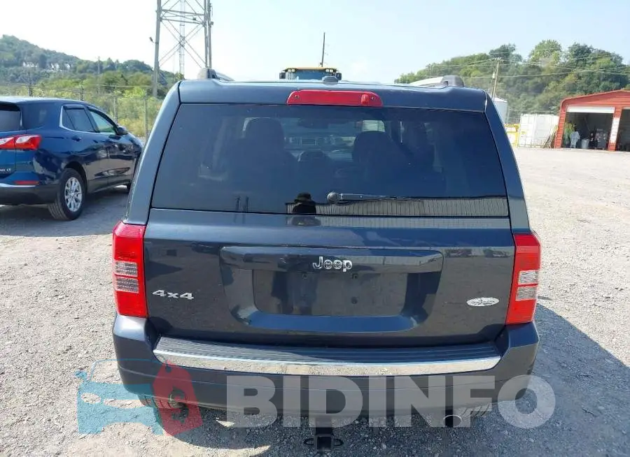 1C4NJRFB2GD523748 Photo# 16