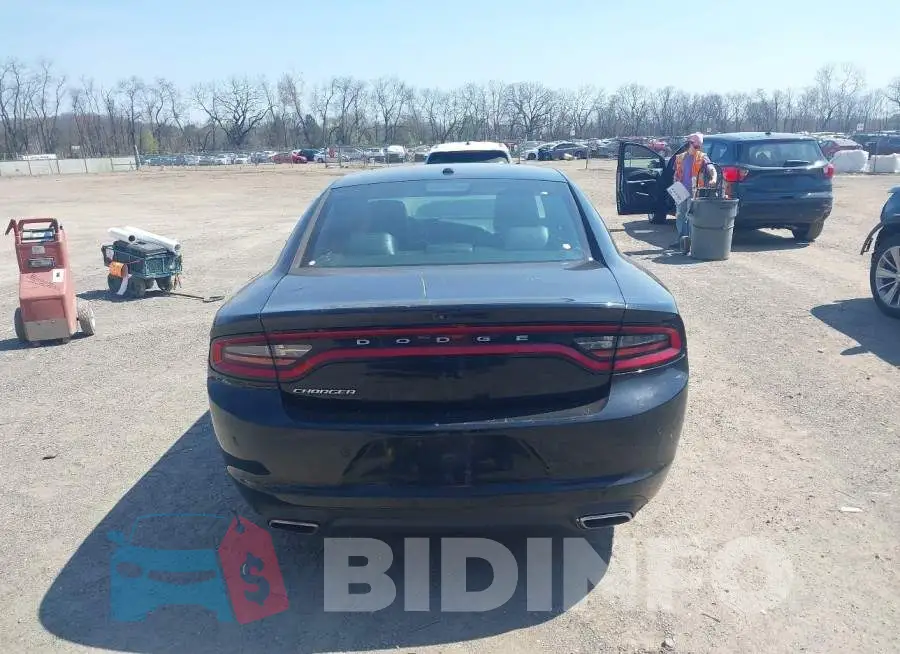 2C3CDXBG4KH698782 Photo# 17