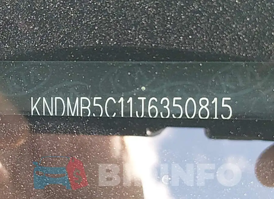 KNDMB5C11J6350815 Photo# 9