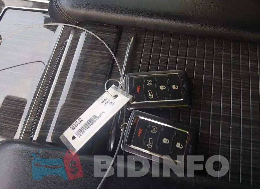1C4SJVBT6NS125476 Photo# 11