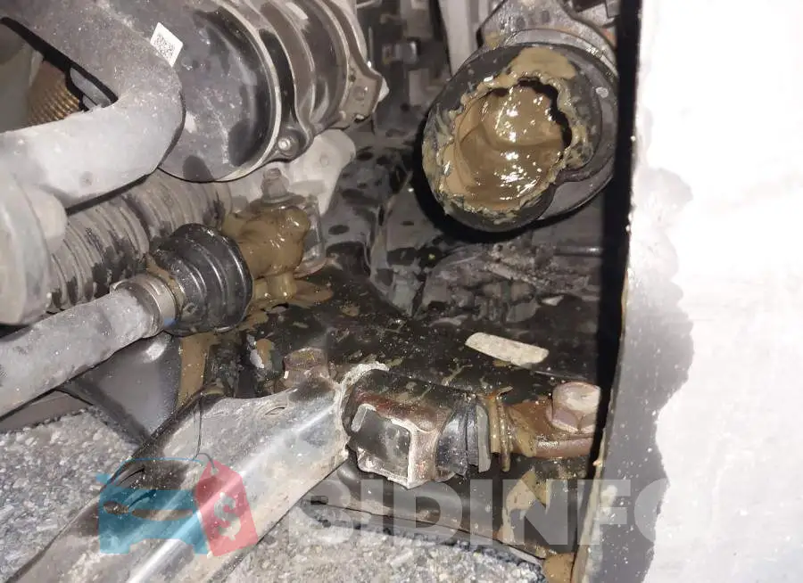 2T3MWRFV6KW007332 Photo# 22
