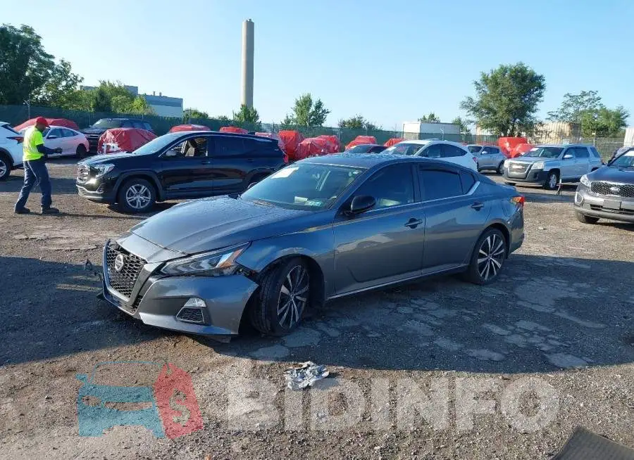 1N4BL4CV9KC132017 Photo# 2