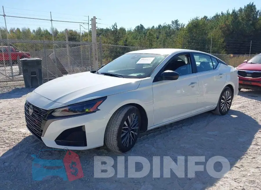 1N4BL4DV9TN331024 Photo# 2