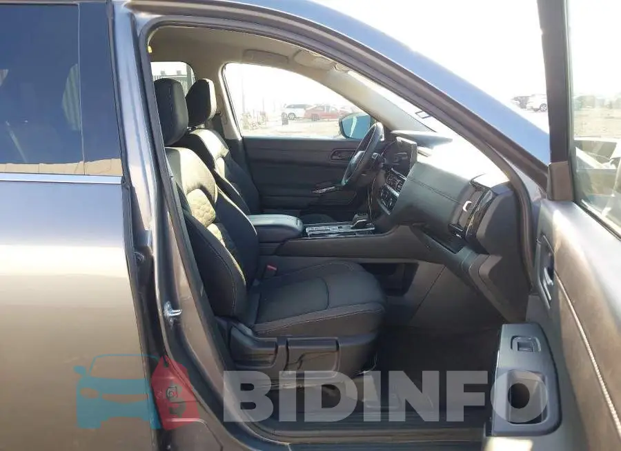 5N1DR3BSXTC241814 Photo# 5