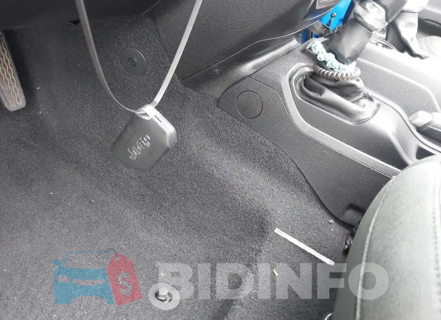 1C4HJXDN3MW738862 Photo# 11