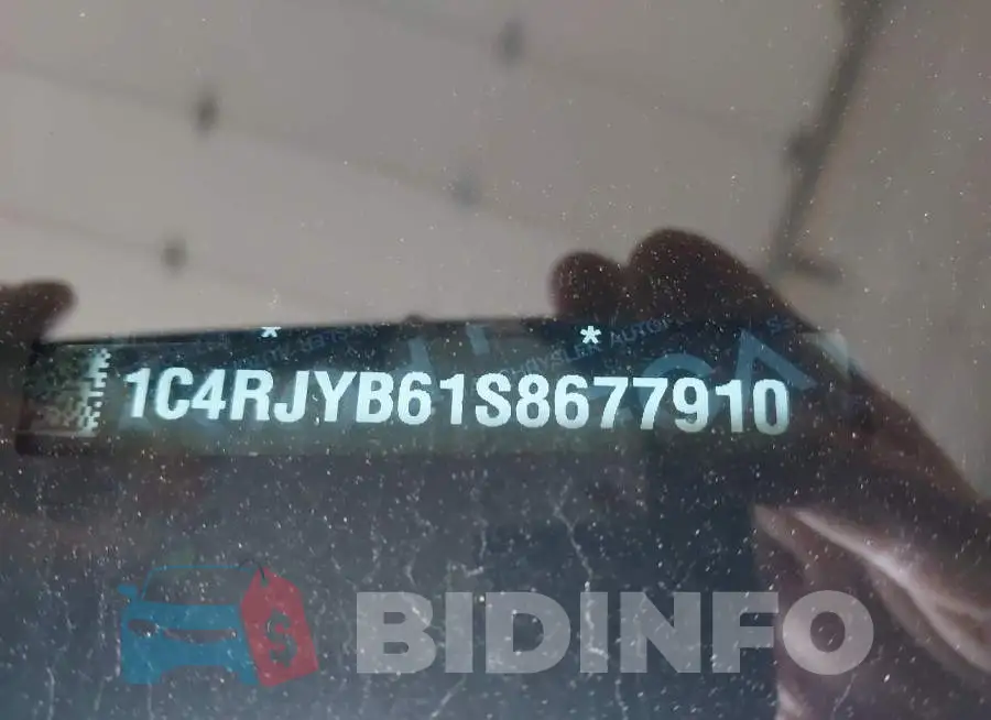 1C4RJYB61S8677910 Photo# 9